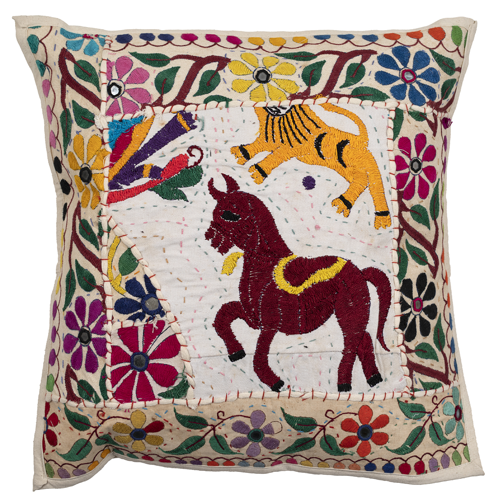 Gujarati 2024 cushion covers